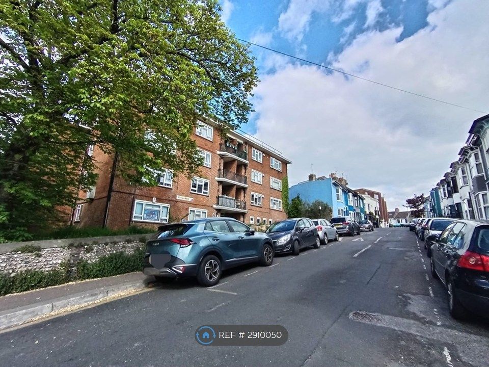Property photo 2 of 12 Street View