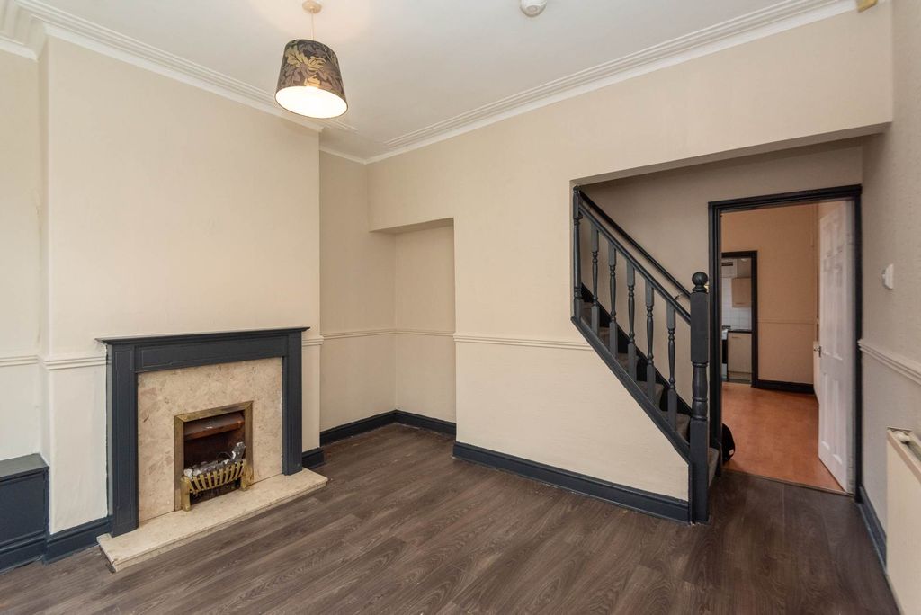 Property photo 3 of 22