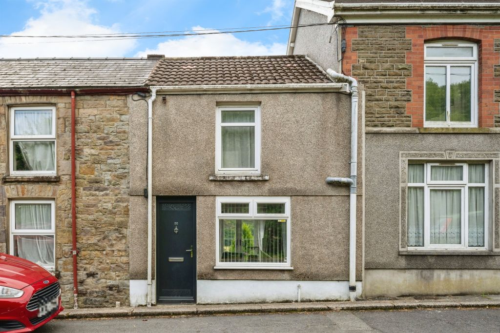 Property photo 1 of 17