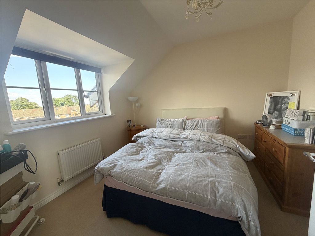 Property photo 2 of 8 Picture No. 04
