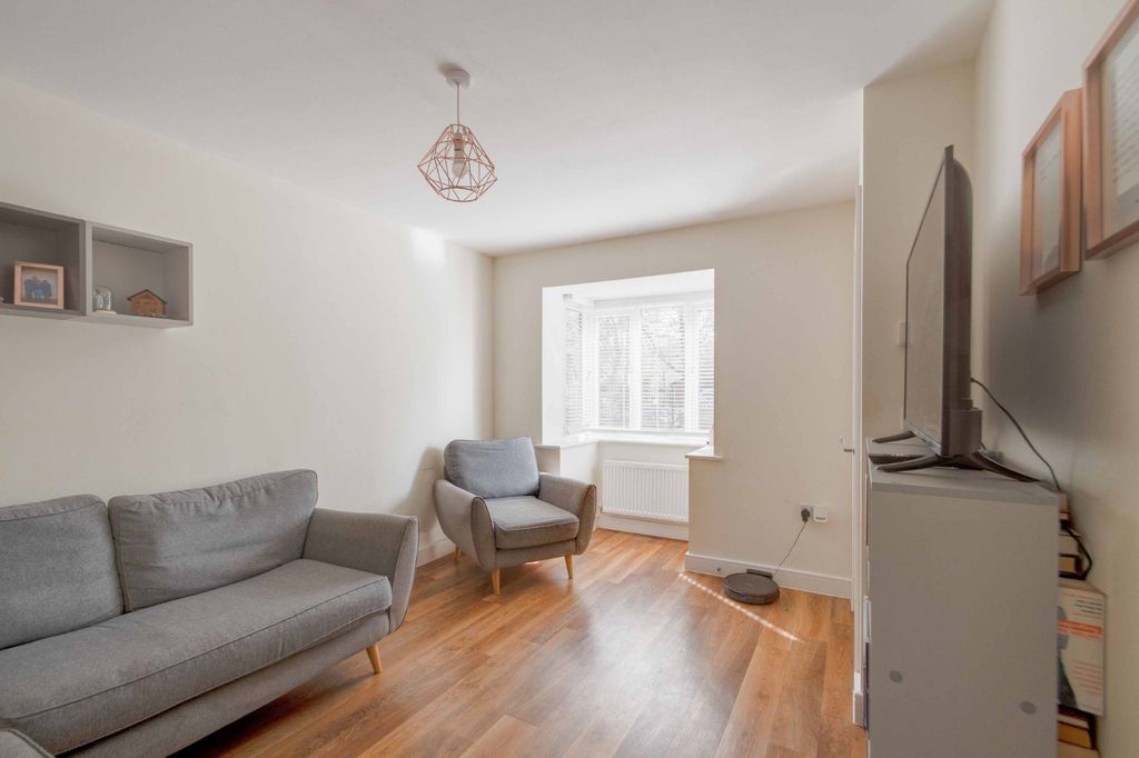 Property photo 2 of 13 Picture No. 08