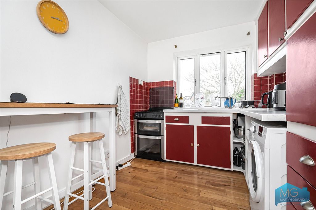 Property photo 3 of 18 Picture No. 06