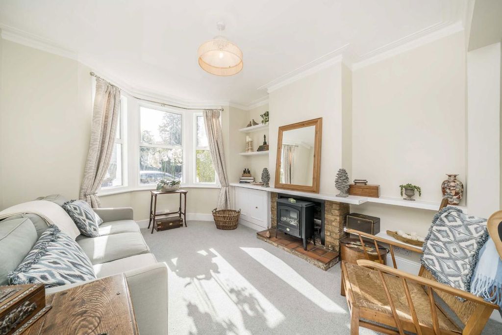 Property photo 2 of 7