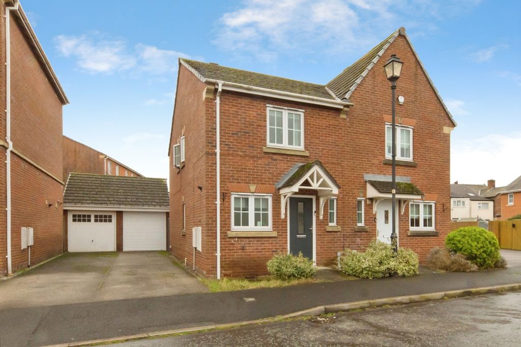 Property photo 1 of 20 Pbox-Img.Jpg