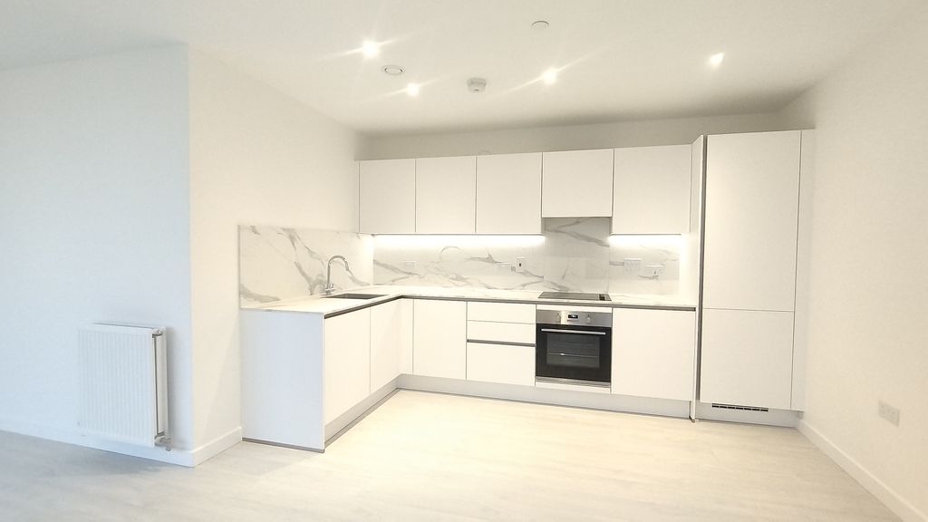 Property photo 3 of 12 Bedroom 1