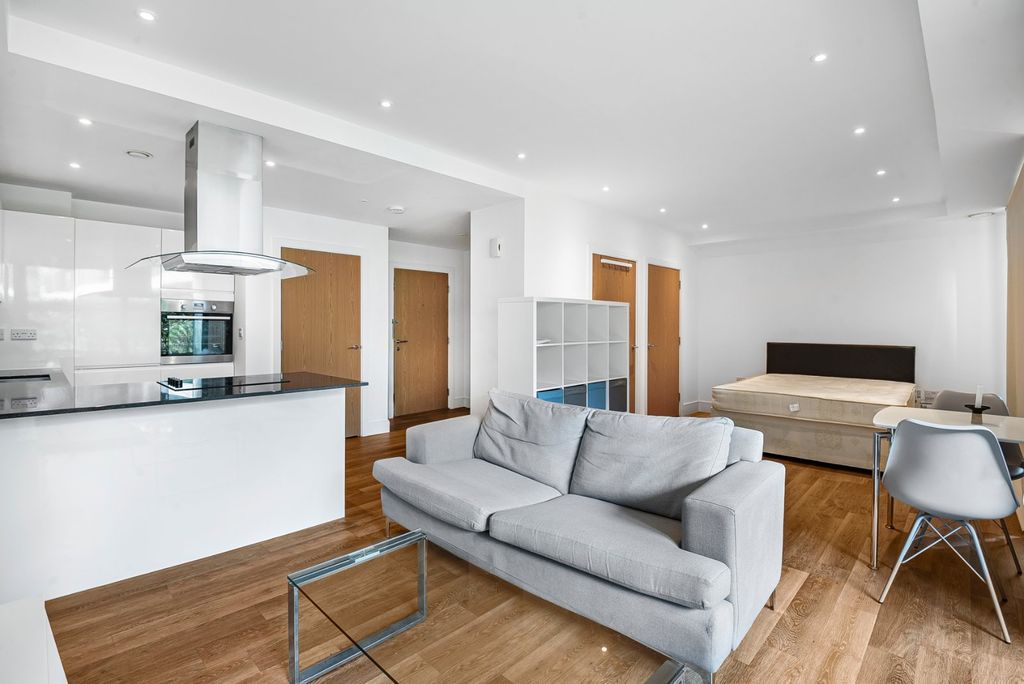 Property photo 1 of 13 Picture No. 02