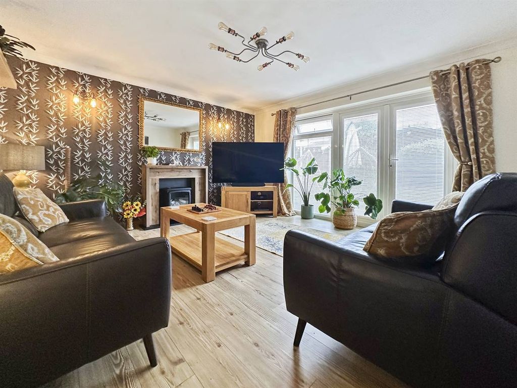 Property photo 3 of 29