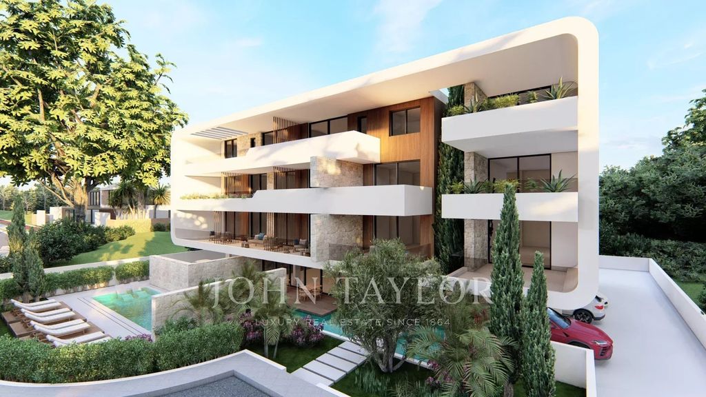 Property photo 1 of 30