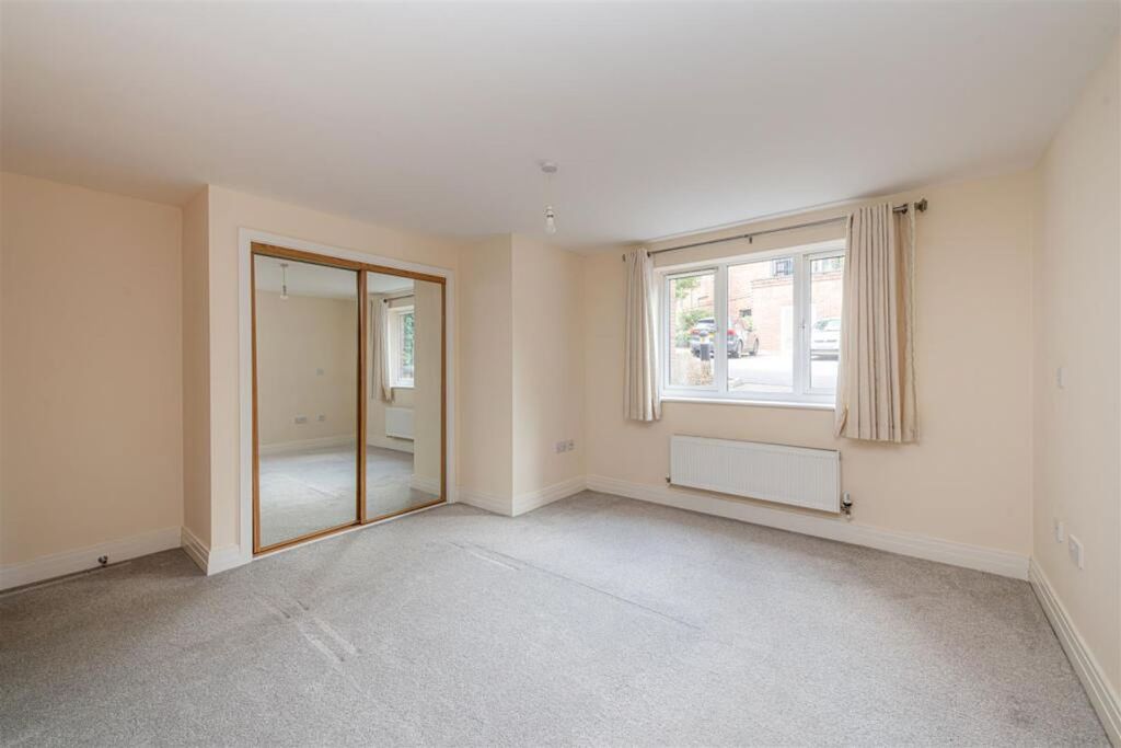 Property photo 3 of 6