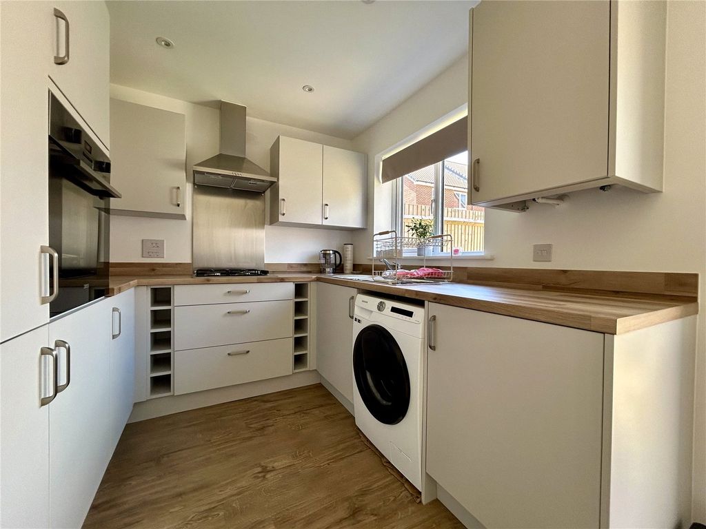 Property photo 2 of 17 Picture No. 09
