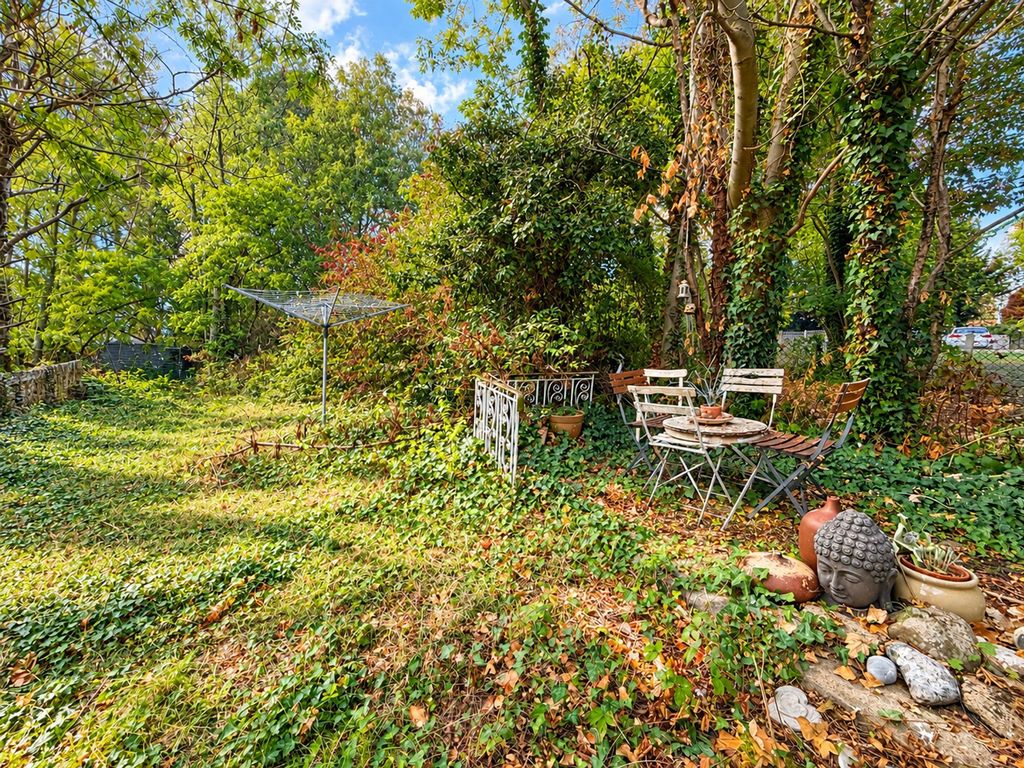 Property photo 3 of 11