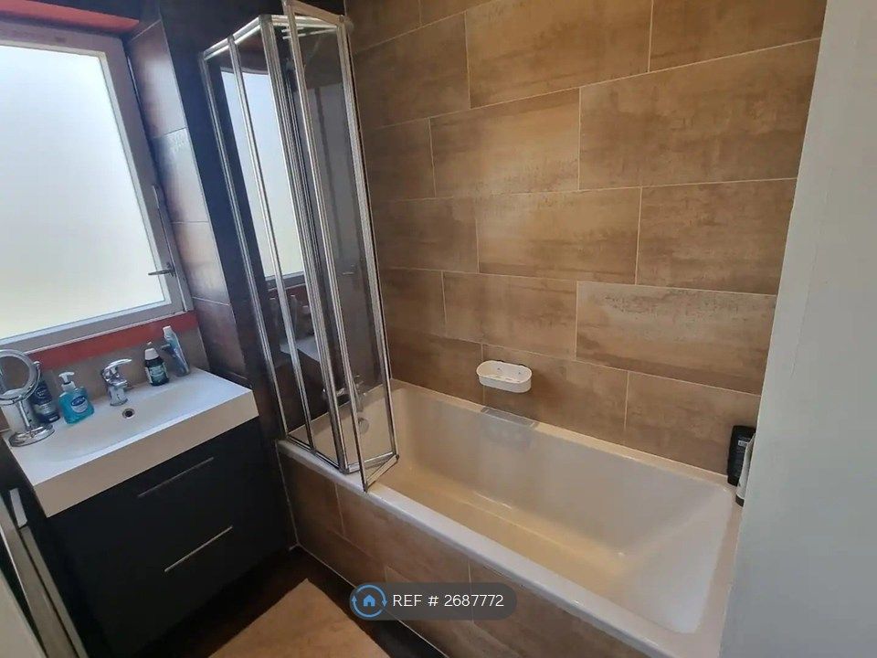 Property photo 3 of 3 Bathroom,