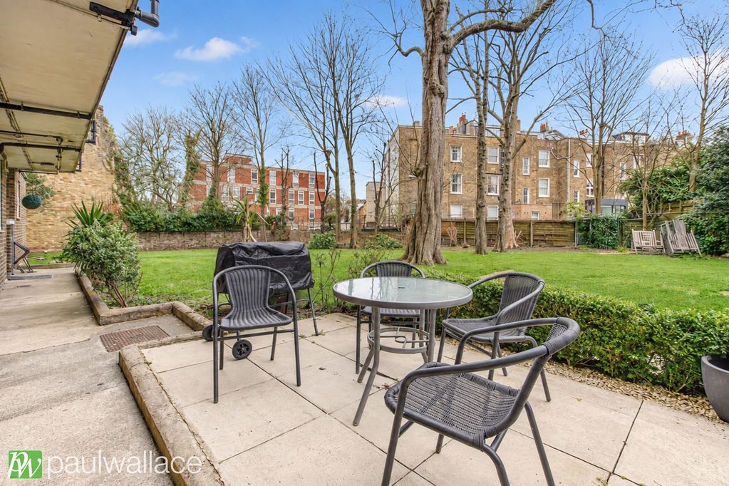 Property photo 1 of 12 Communal Area