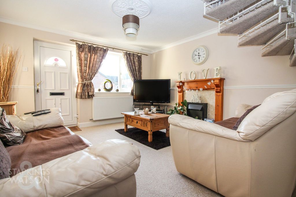 Property photo 3 of 11