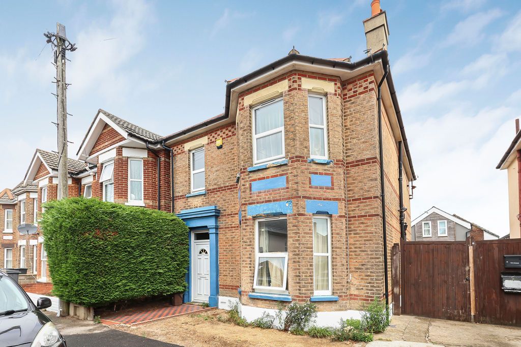 Property photo 1 of 16