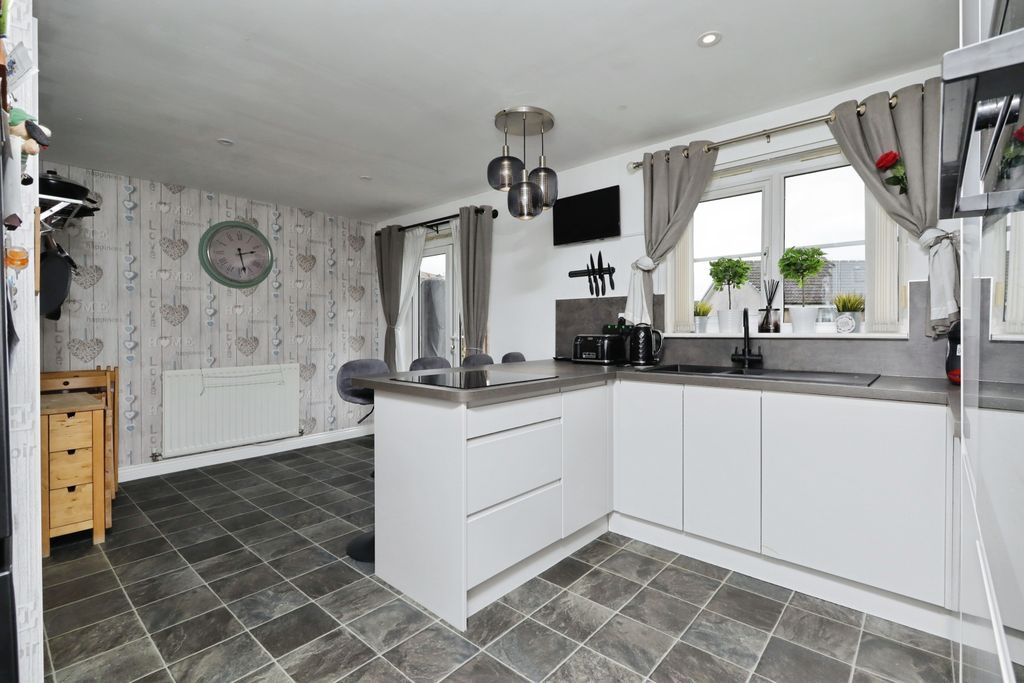 Additional image 6 of 5 bed detached house for saleLinkwood Road, Airdrie ML6