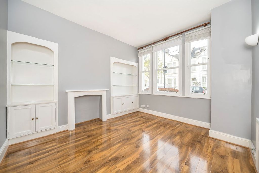 Property photo 2 of 6