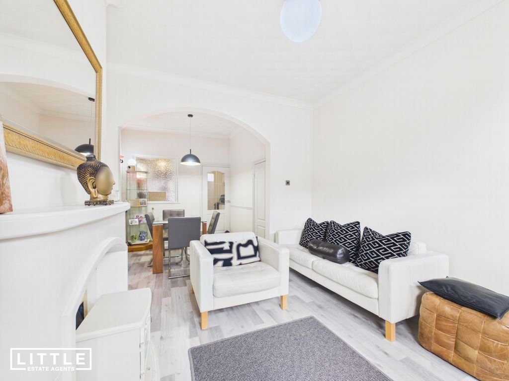 Property photo 3 of 18 Photo 5