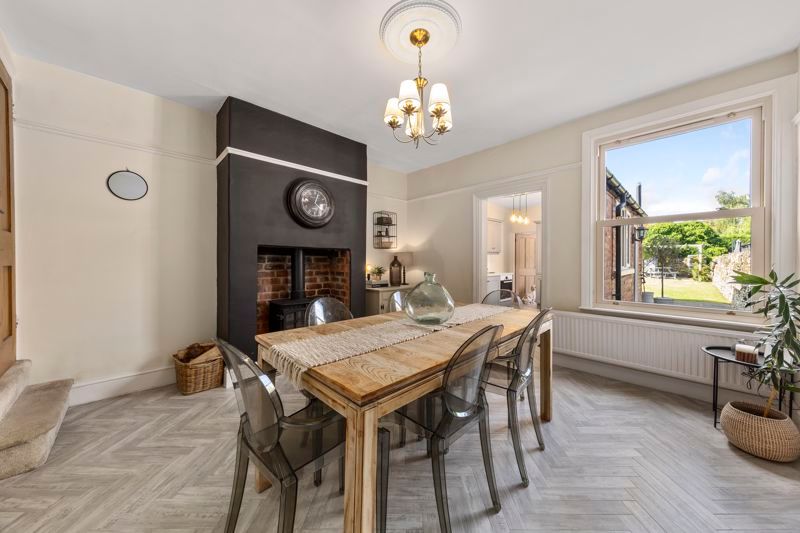 Property photo 3 of 26 Dining-Room