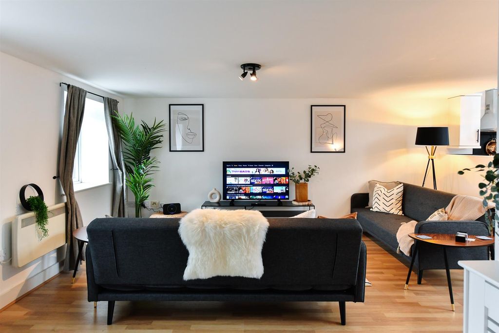 Property photo 2 of 28 Innovationphotography-Propert-Airbnb-Photographer-