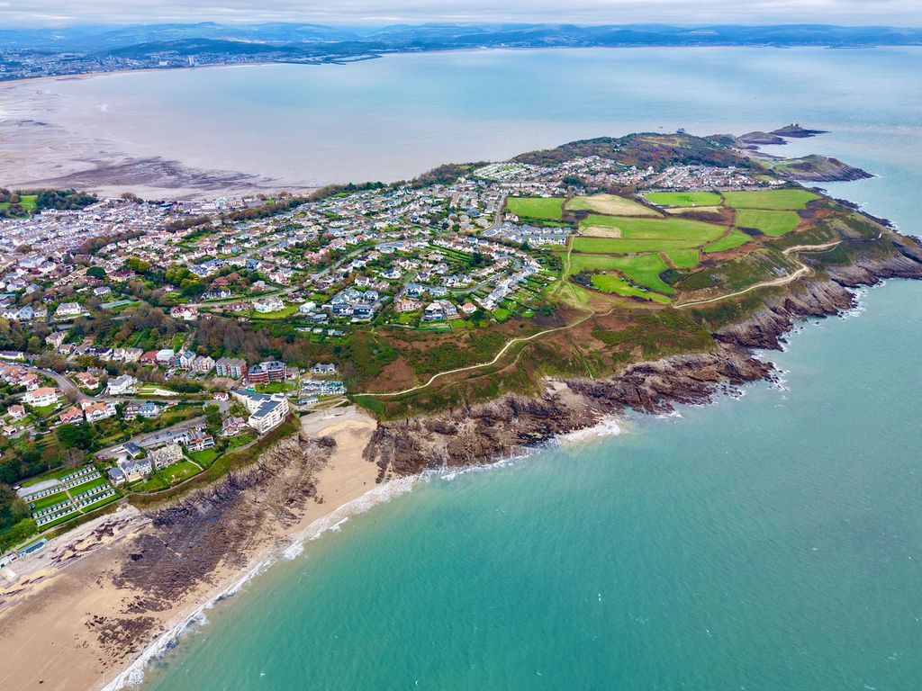 Property photo 2 of 66