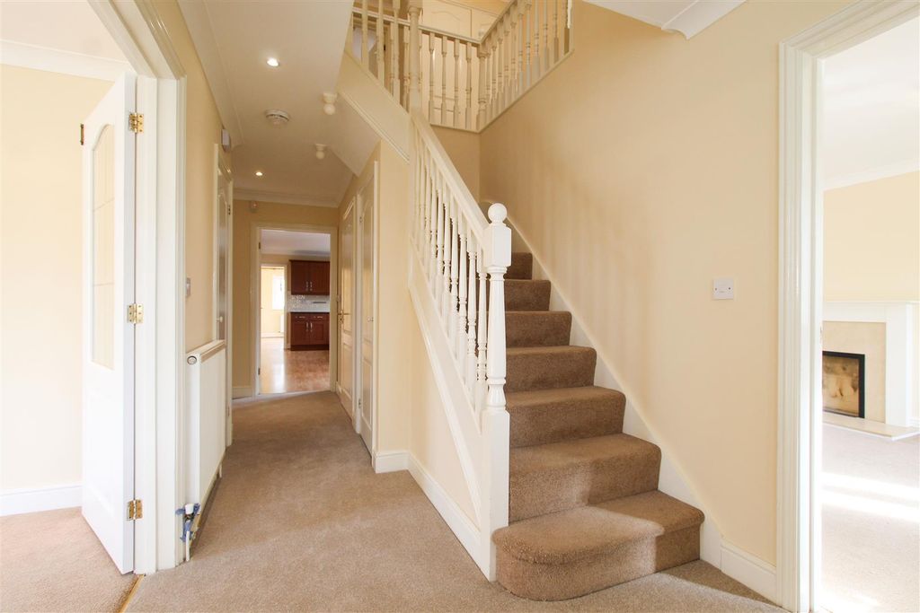 Property photo 2 of 30 Img_6692.Jpg