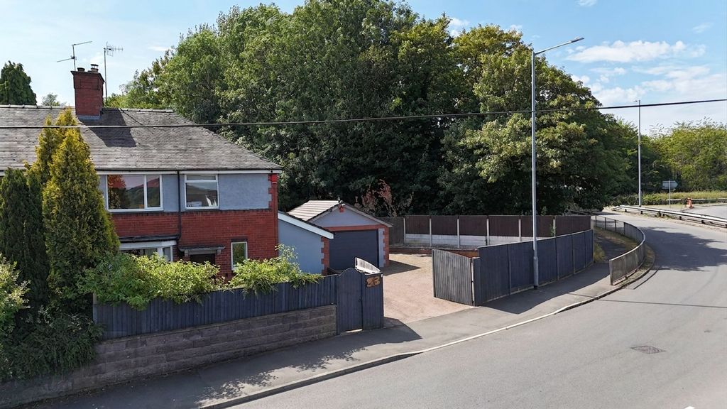 Property photo 1 of 39