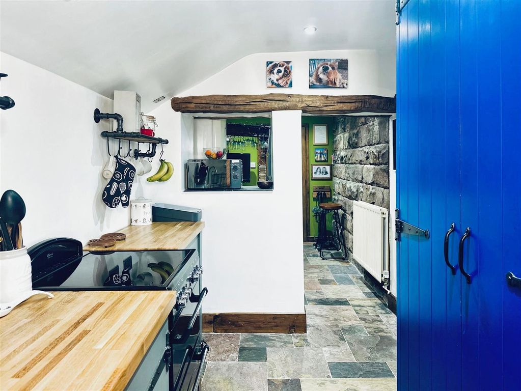 Property photo 3 of 47 Kitchen