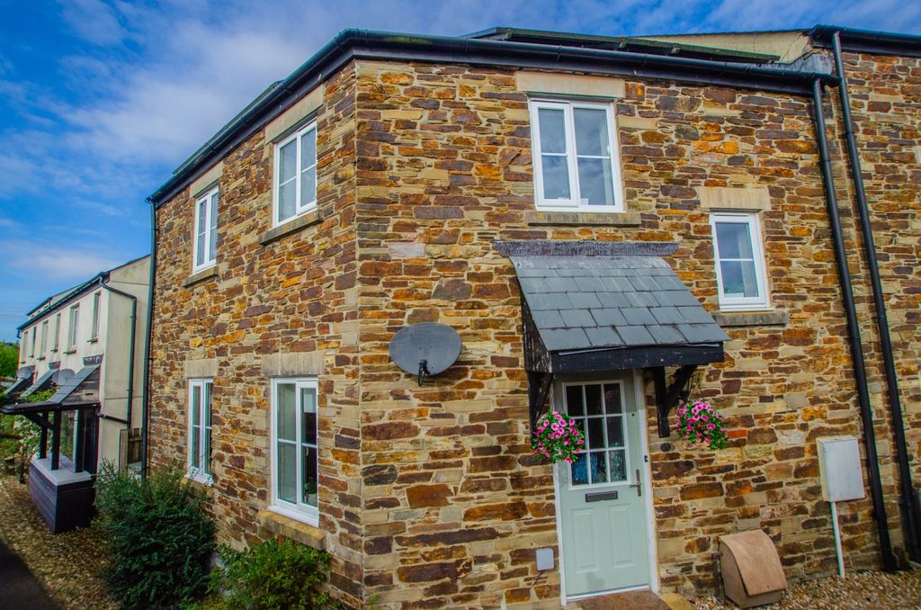 Property photo 1 of 13 17 Gwithian Road Tps Bodmin 01208 74182