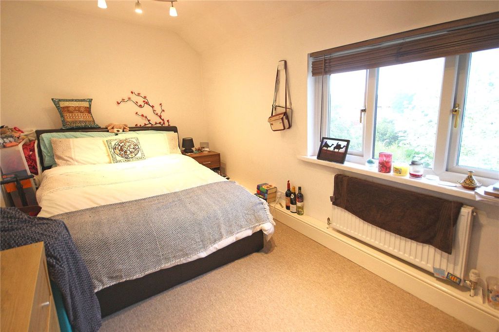 Property photo 2 of 7 Picture No. 16