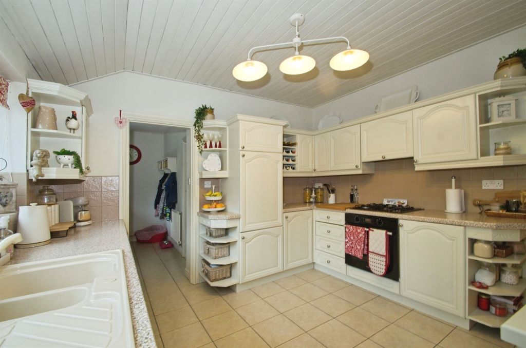 Additional image 8 of 4 bed detached house for saleCwrt Gwilym Farm, Coychurch, Bridgend CF35