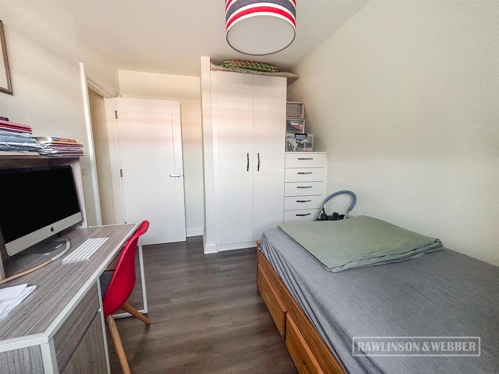 Additional image 9 of 3 bed flat for saleQueens Reach, East Molesey KT8