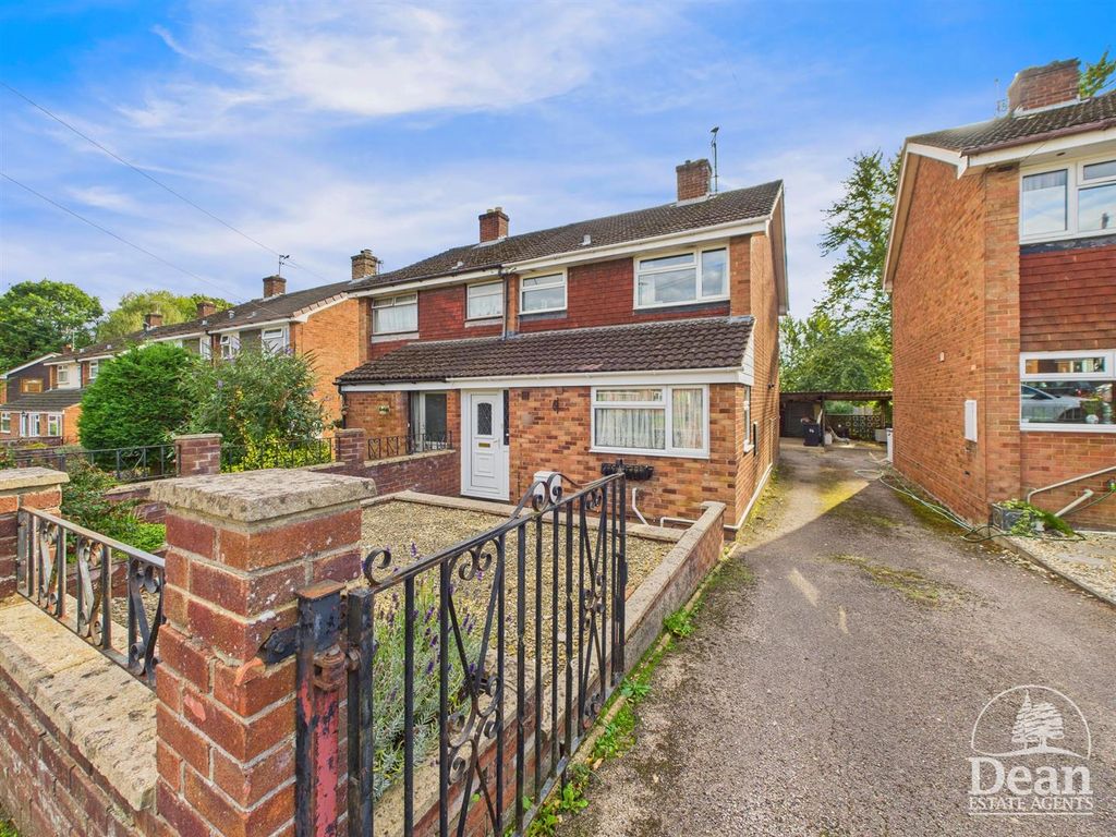 Property photo 1 of 18