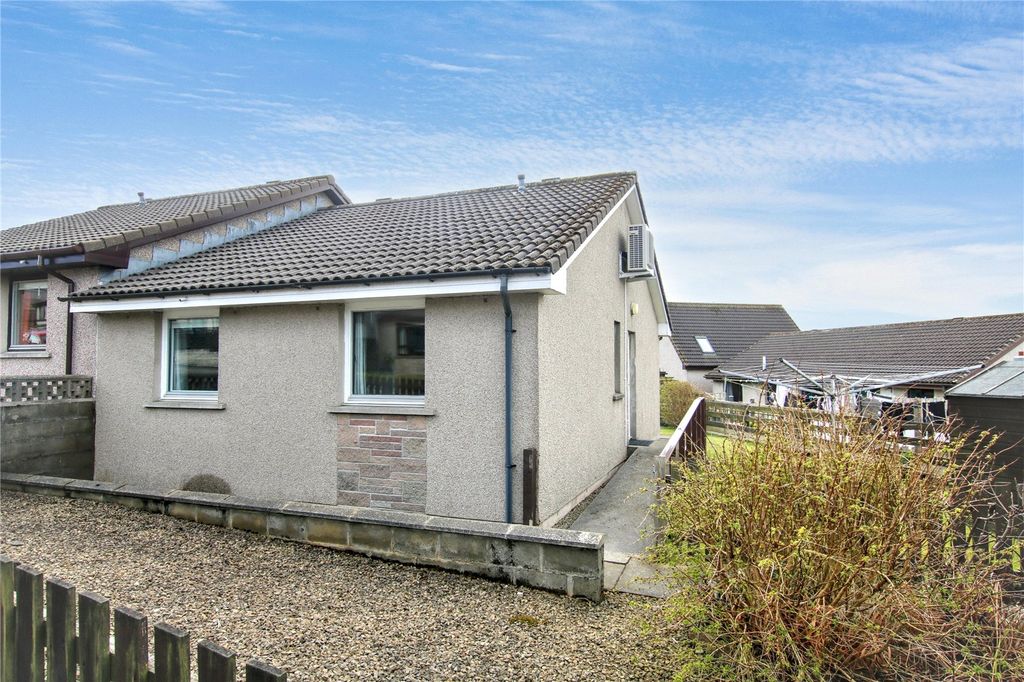 Property photo 2 of 17 Front