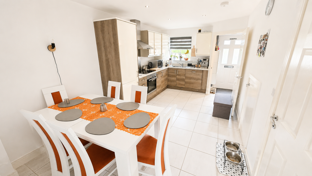Property photo 1 of 18 Kitchen-Diner