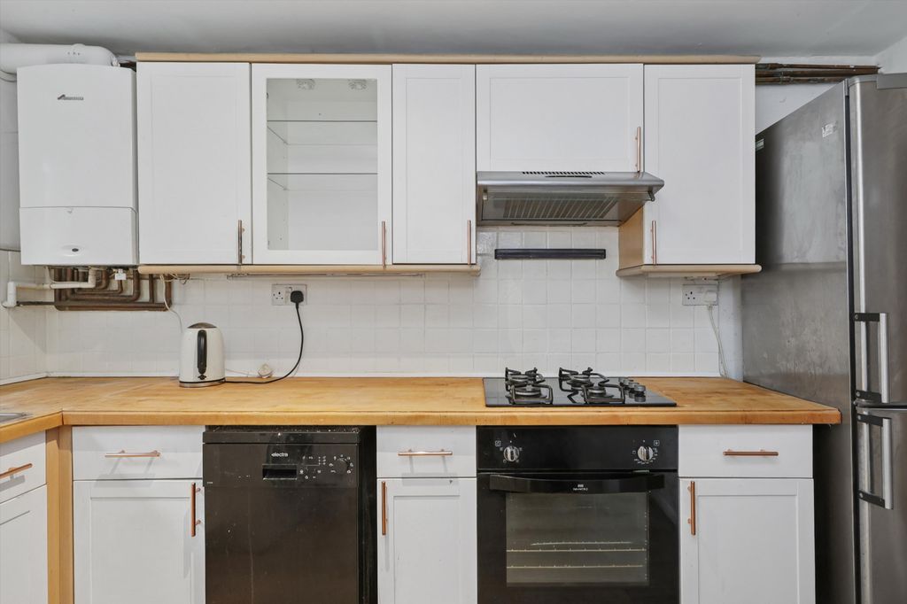 Property photo 3 of 7 Image