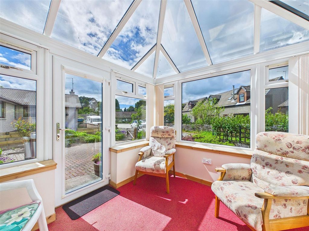 Property photo 3 of 21 Conservatory