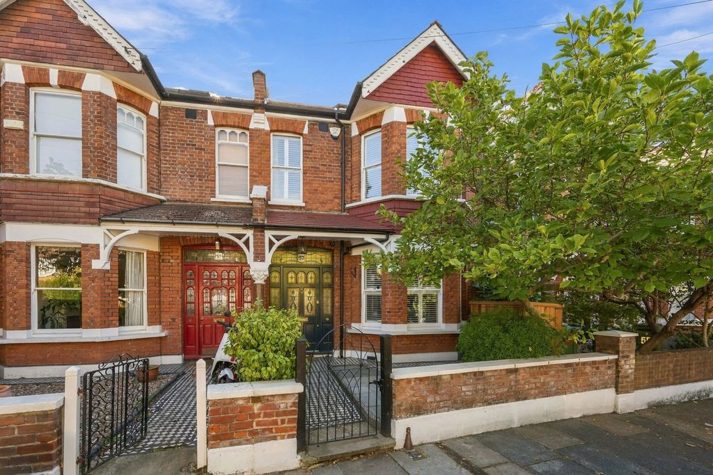 Property photo 1 of 15