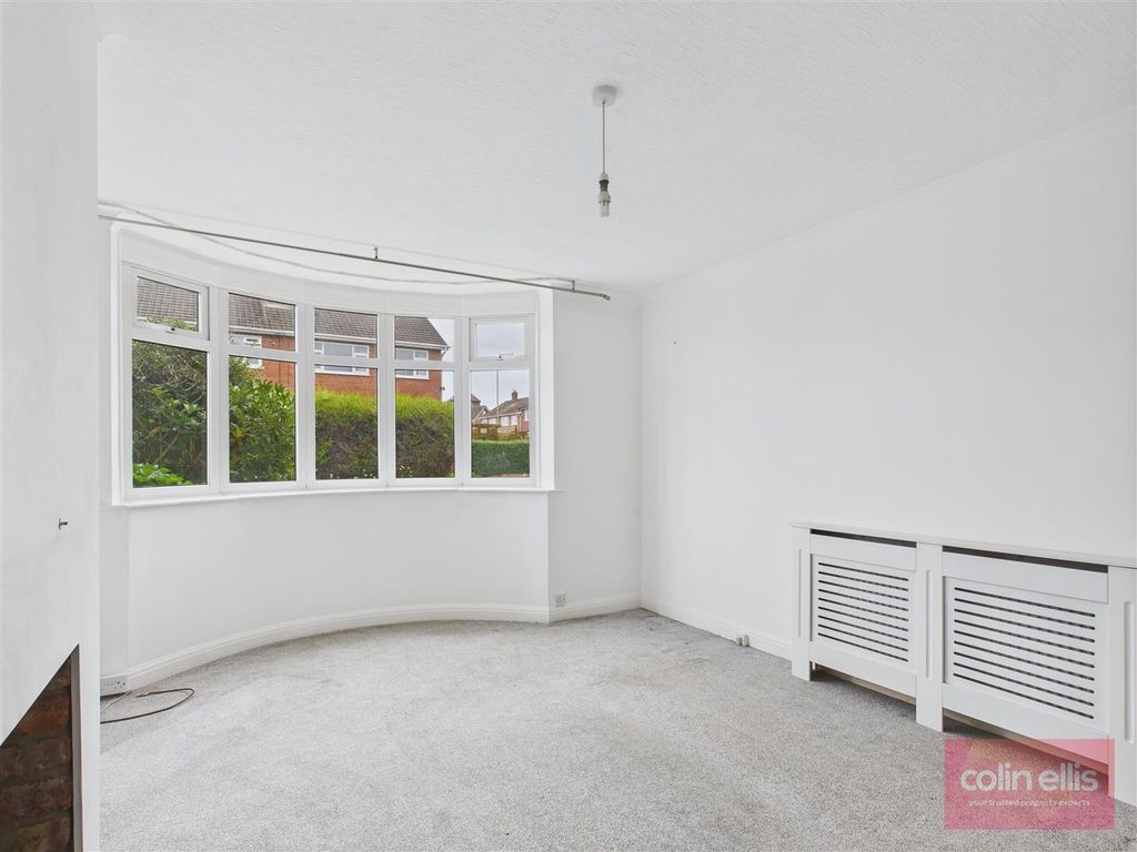 Property photo 3 of 16 Cam05075G0-Pr0186-Still006.Jpg