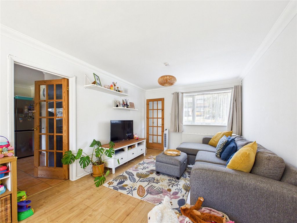 Property photo 3 of 10 Picture No. 02