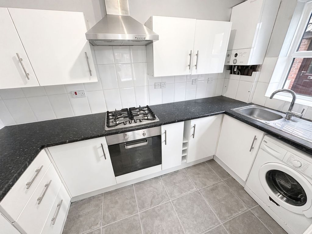 Property photo 3 of 5