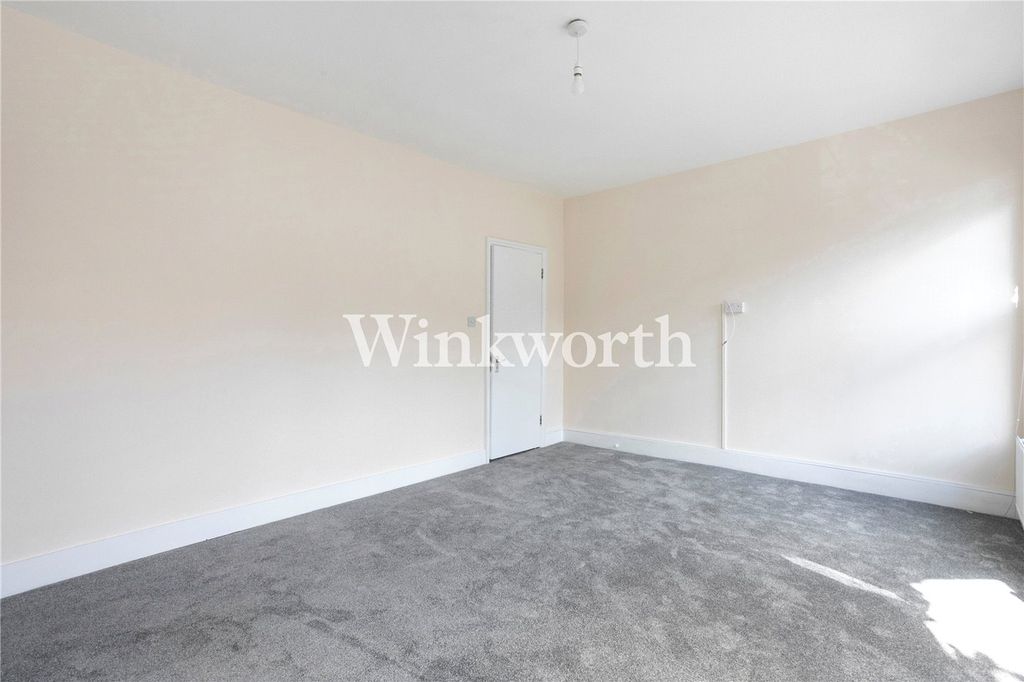 Property photo 3 of 12 Picture No. 05