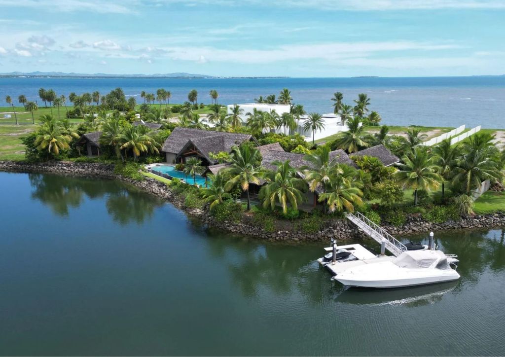 Property photo 1 of 35