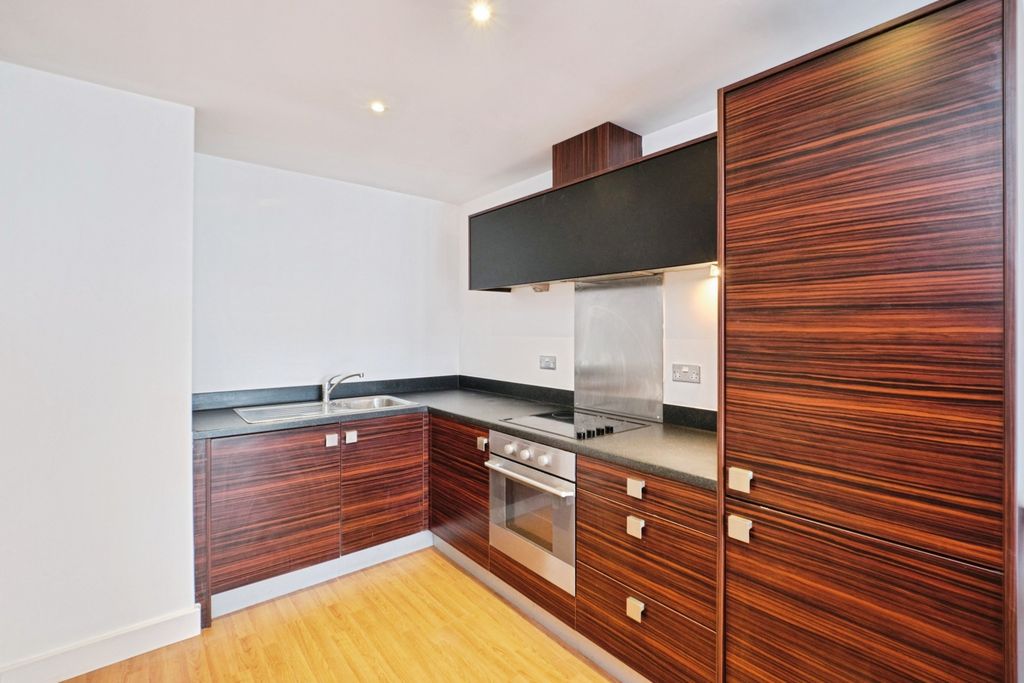 Property photo 3 of 17 Pbox-Img.Jpg