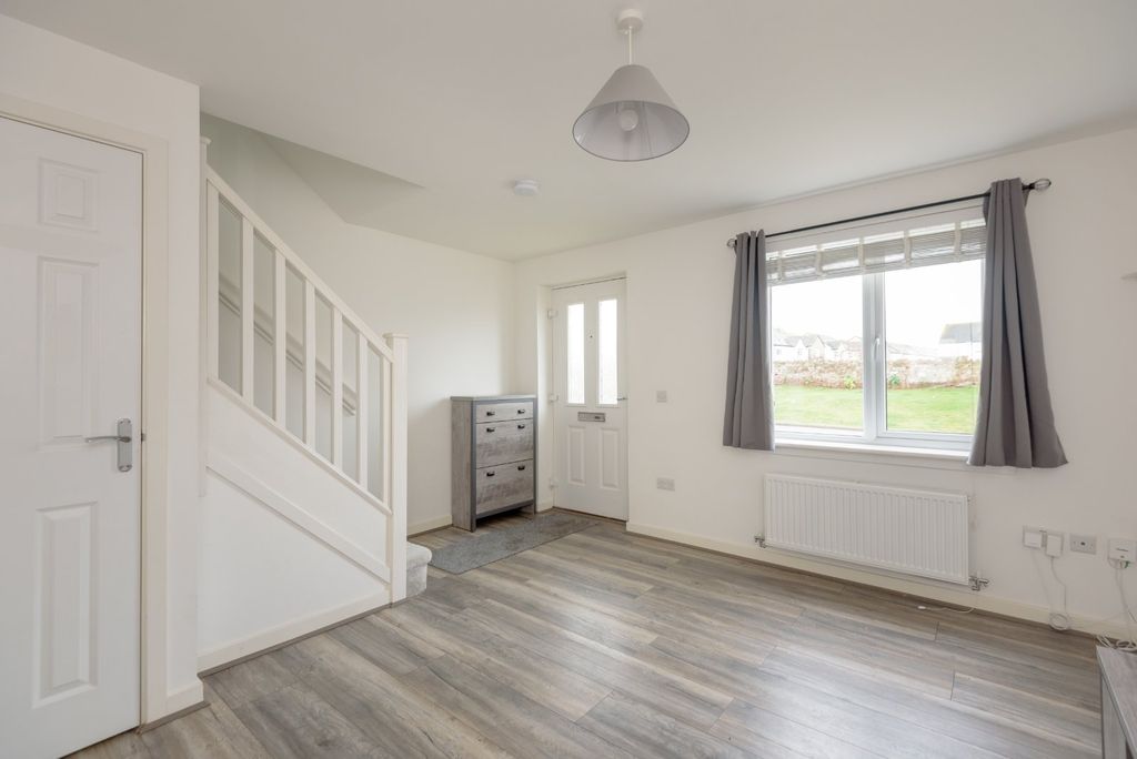 Property photo 3 of 19 Picture No. 17