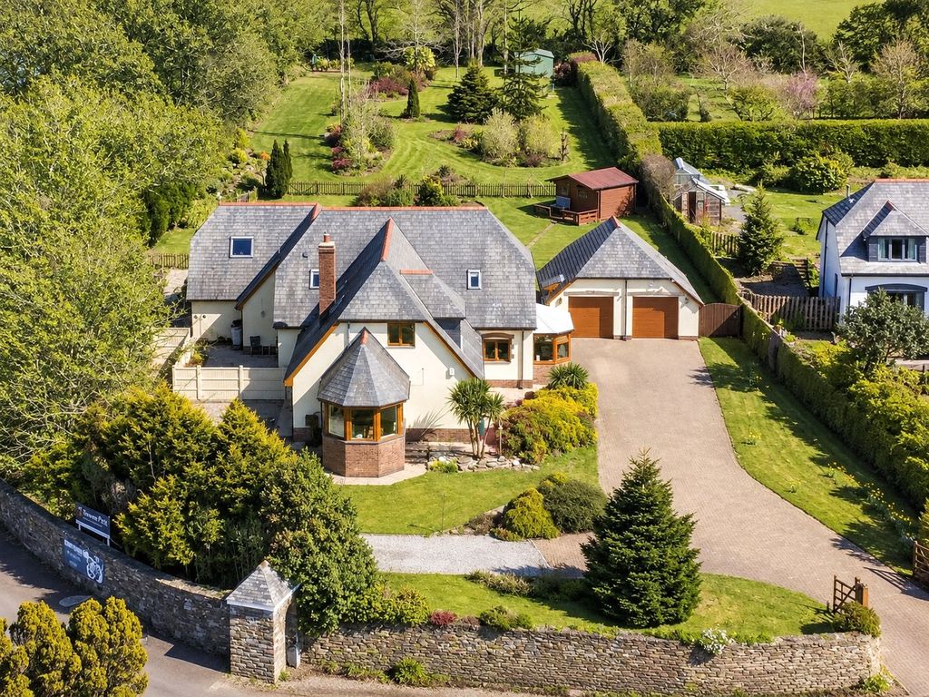 Property photo 1 of 30 Picture No. 98