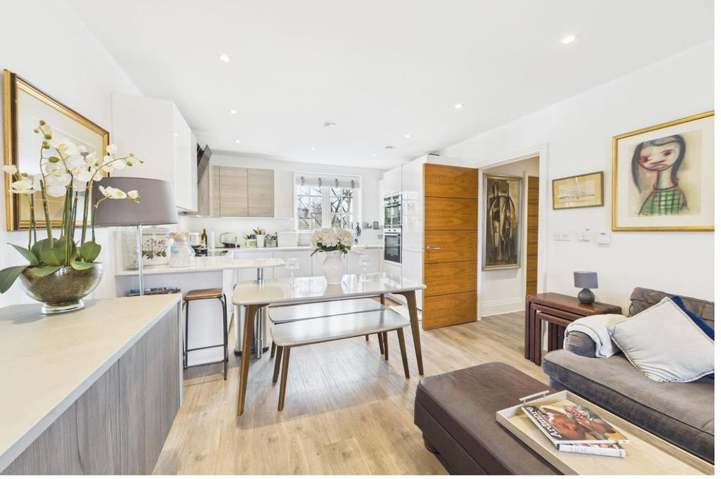 Property photo 2 of 10 Original-42120DC6-8005-4Ff3-8818-Ad088433D518.Jpeg