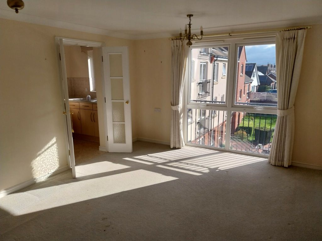 Property photo 2 of 9
