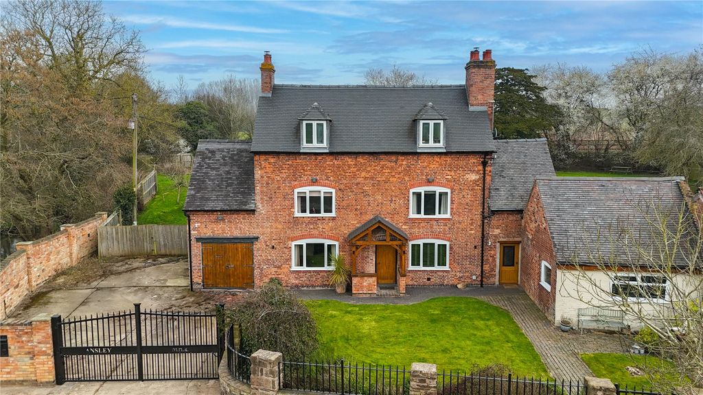 Property photo 2 of 51 Picture No. 47