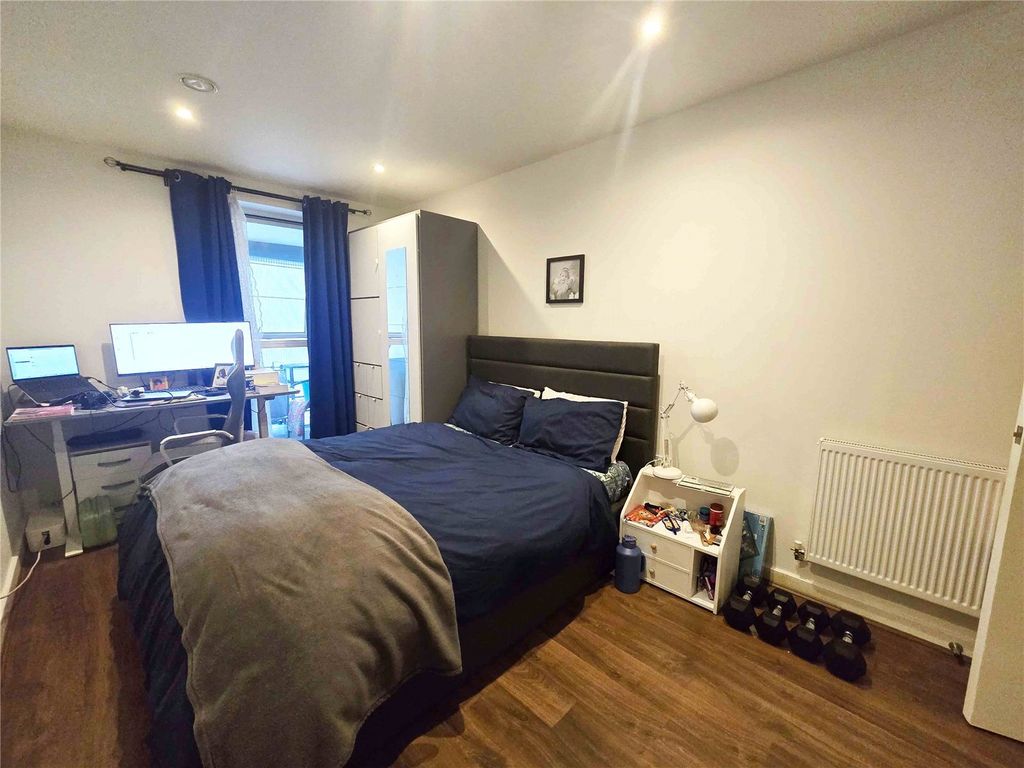 Property photo 3 of 12 Picture No. 04